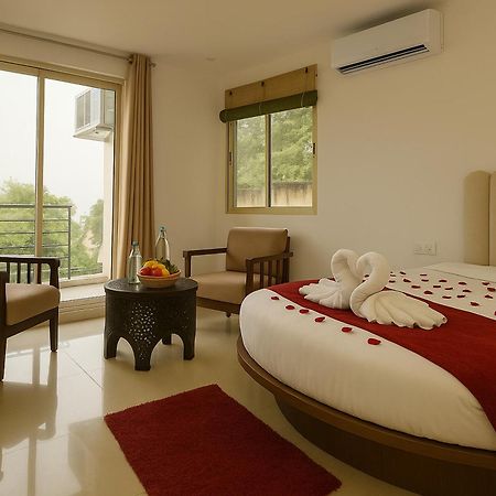 Hotel Cordelia Inn By Devpaga Hotels Pvt Ltd Rishikesh Exterior photo