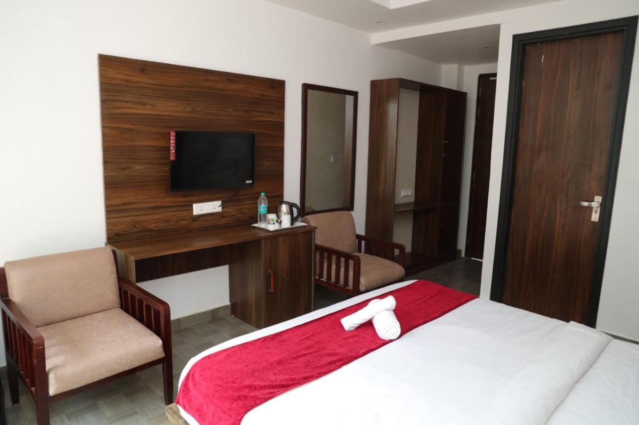 Hotel Cordelia Inn By Devpaga Hotels Pvt Ltd Rishikesh Exterior photo